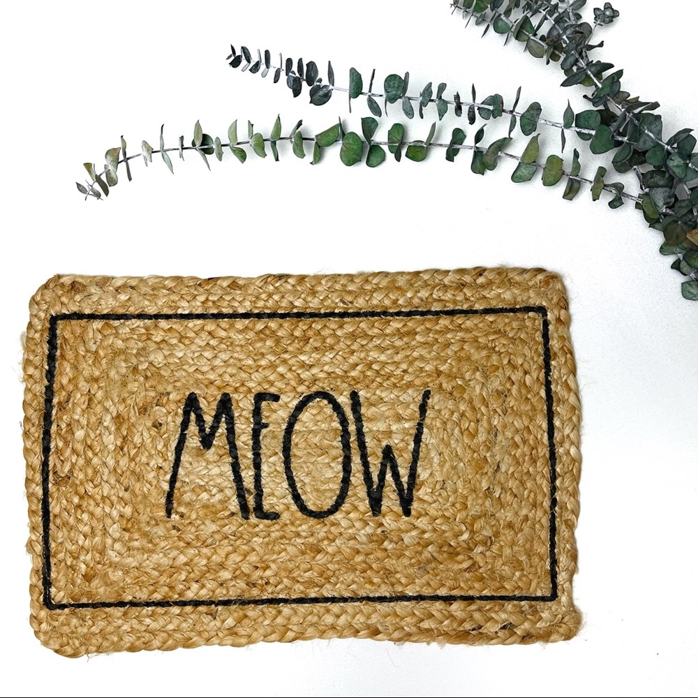 RAE DUNN (2$/20) Meow Cat Jute Water/Food Bowl Mat